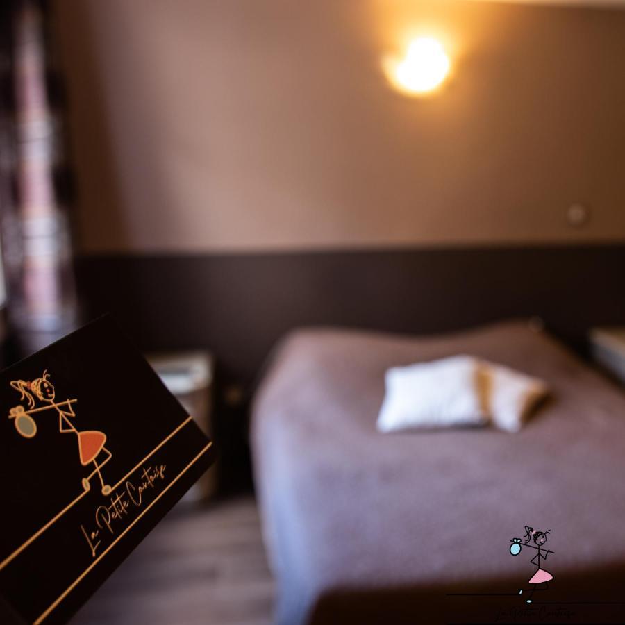 La Petite Contoise Hotel Contes  ภายนอก รูปภาพ